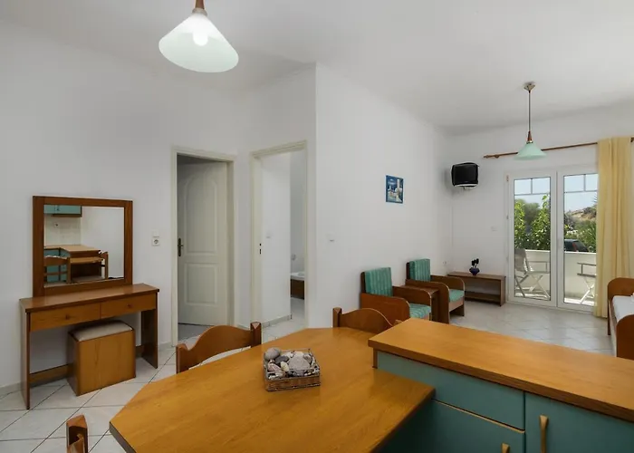 Tina's Appartamento Adamantas (Milos)