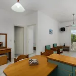 Tina's Appartement Adámas
